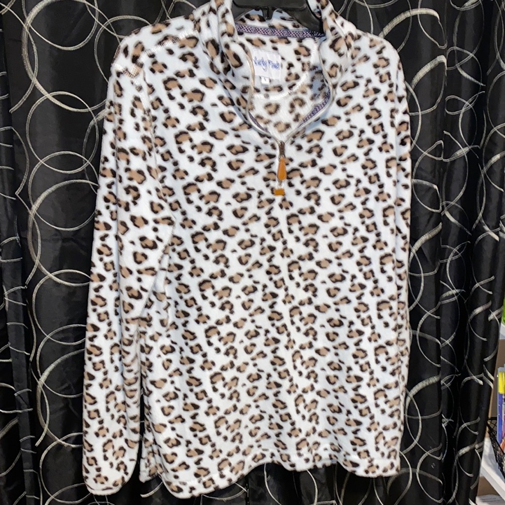 Lucky Finds cheetah print 1/4 zip fleece pullover (L)